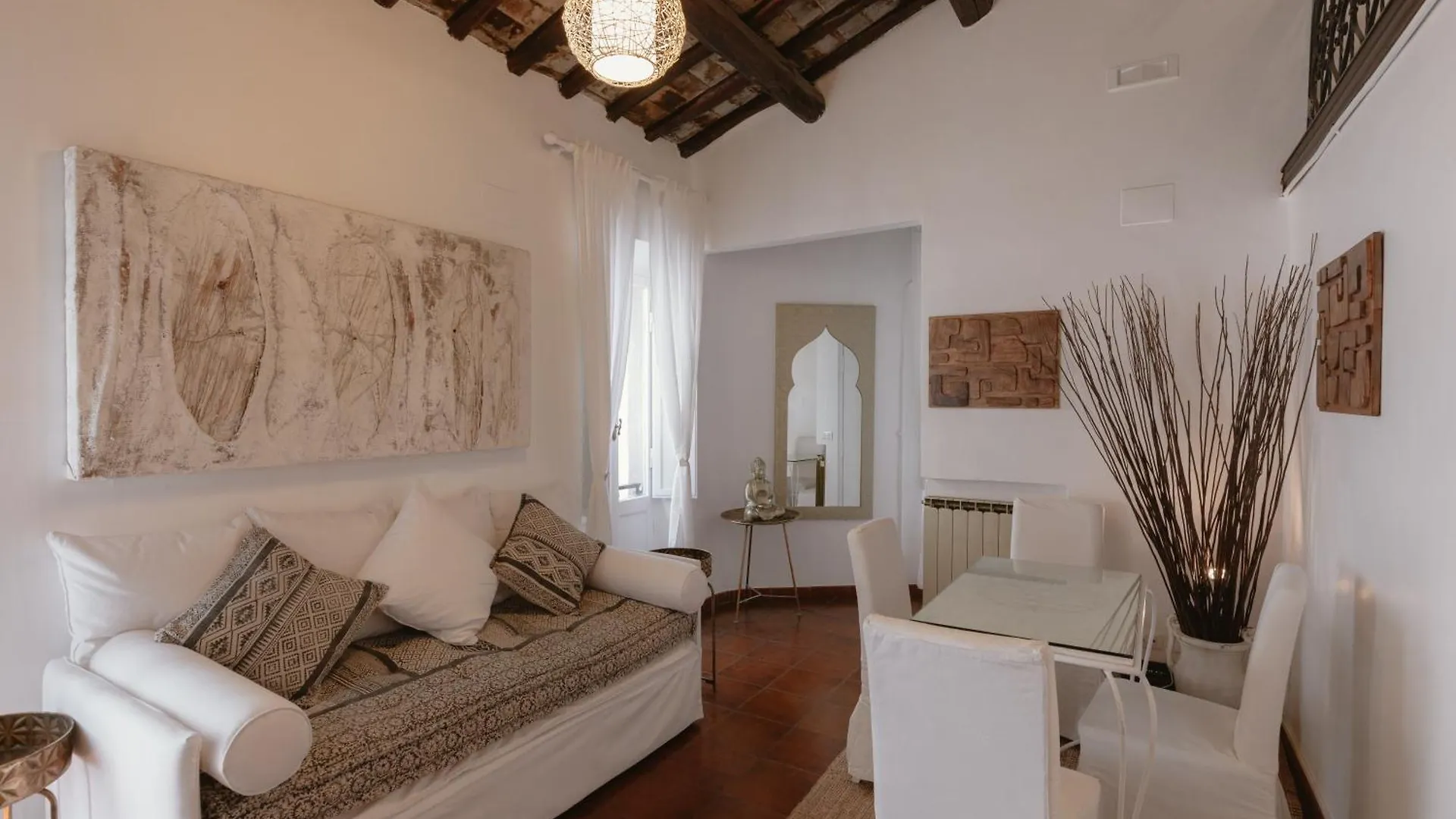 Piazza Navona Historic Luxury Apartment Rome