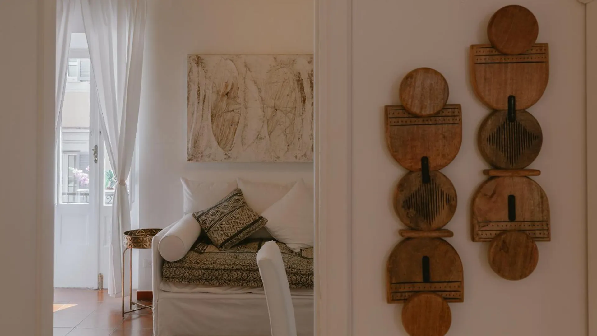 Piazza Navona Historic Luxury Apartment Rome Italy