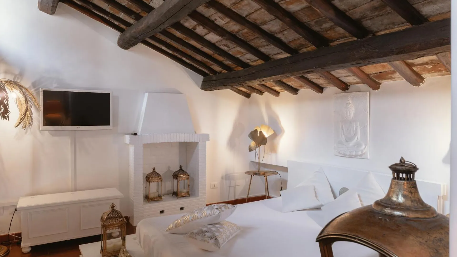 Piazza Navona Historic Luxury Apartment Rome