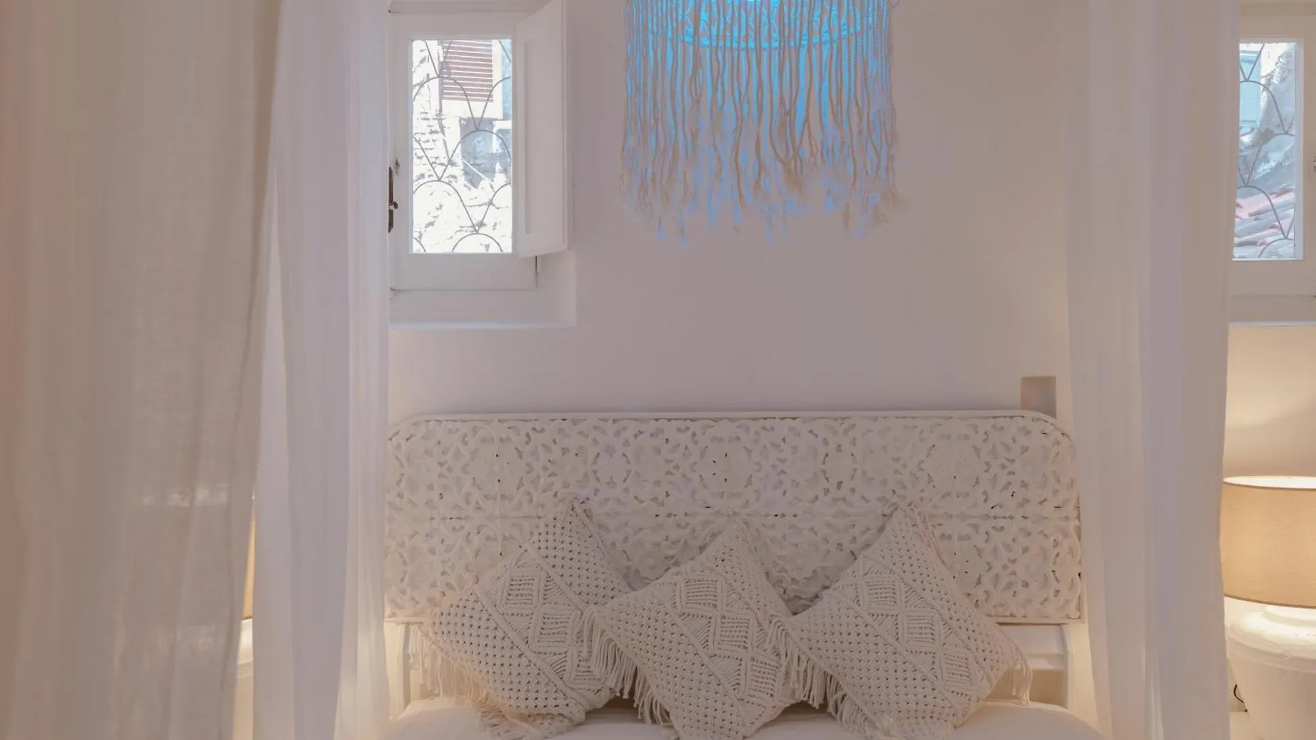 Piazza Navona Historic Luxury Apartment Rome Italy