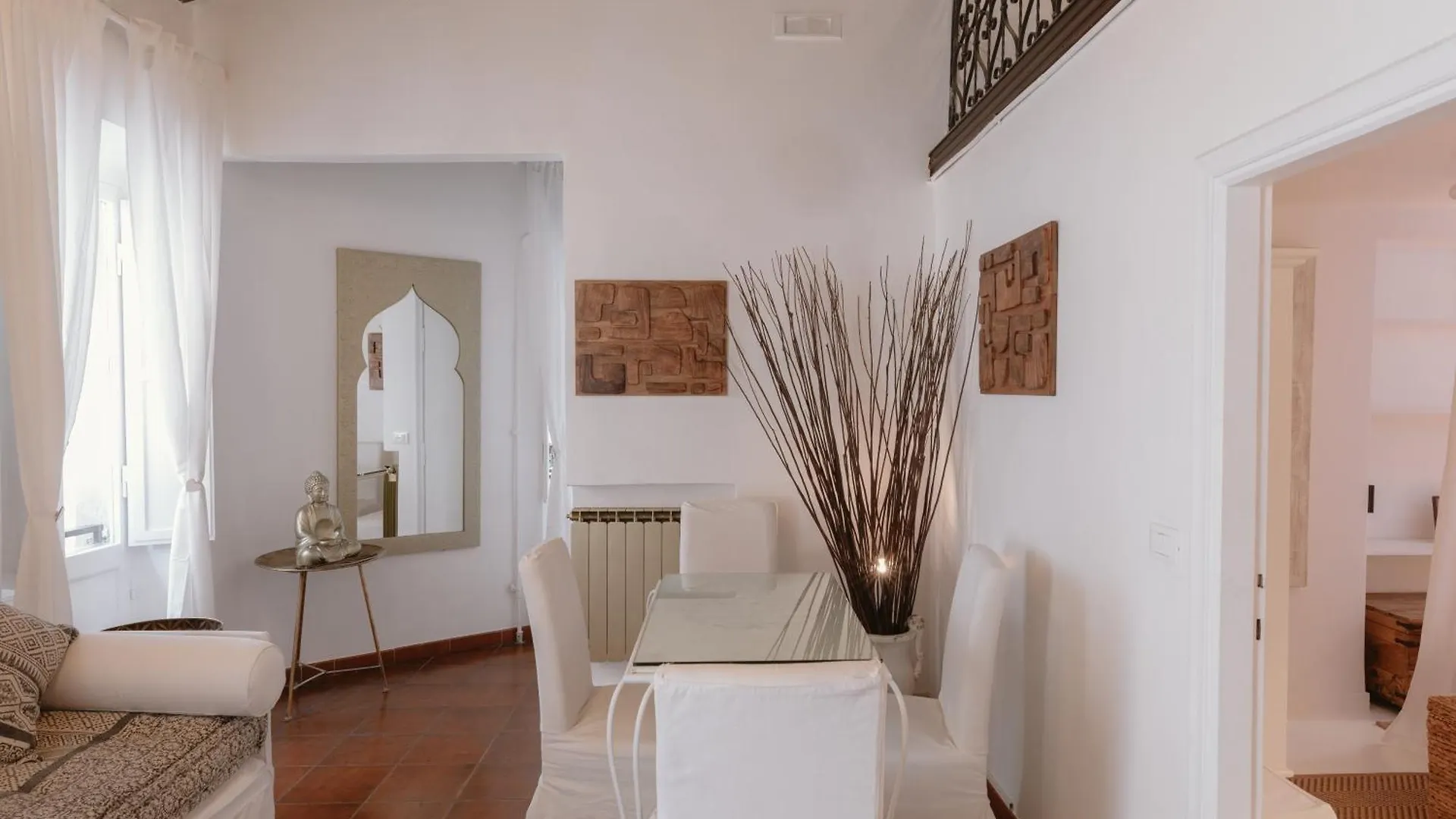 Piazza Navona Historic Luxury Apartment Rome